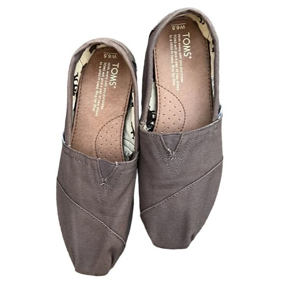 Toms Classic Slip On Canvas Shoe Canvas 6.5 (women’s) color: Ash grey/beige - Picture 3 of 12